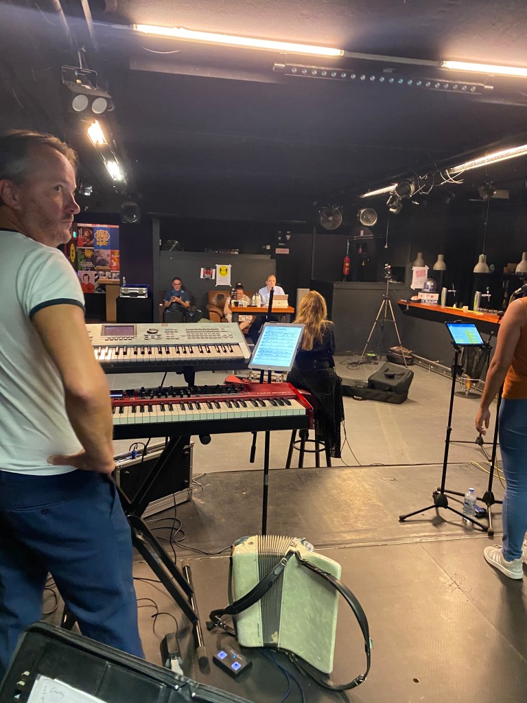 Generale handjes in de zij