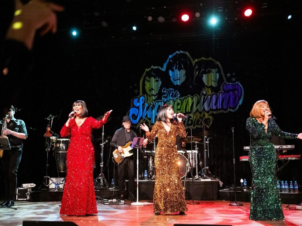 The Supremium tribute live band